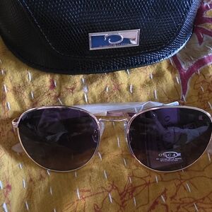 Oscar De La Renta Aviator Sunglasses